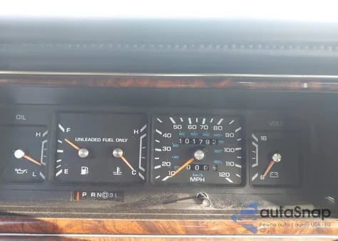 1991 Chrysler New Yorker Fifth Avenue from USA, damaged, VIN 1C3XY66R6MD186355